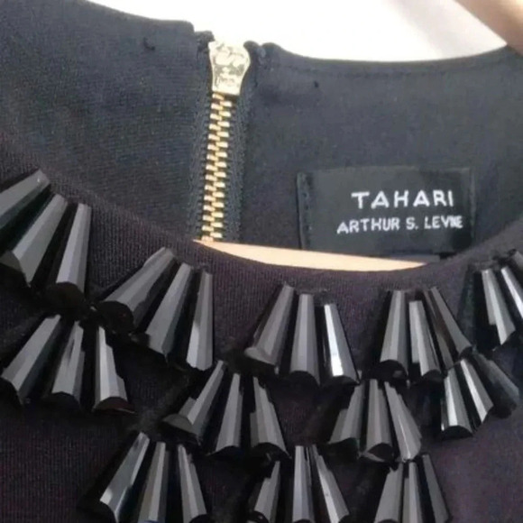Tahari classic black dress Size M - Picture 3 of 8